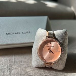 Michael Kors Jaryn Watch in Rose Gold